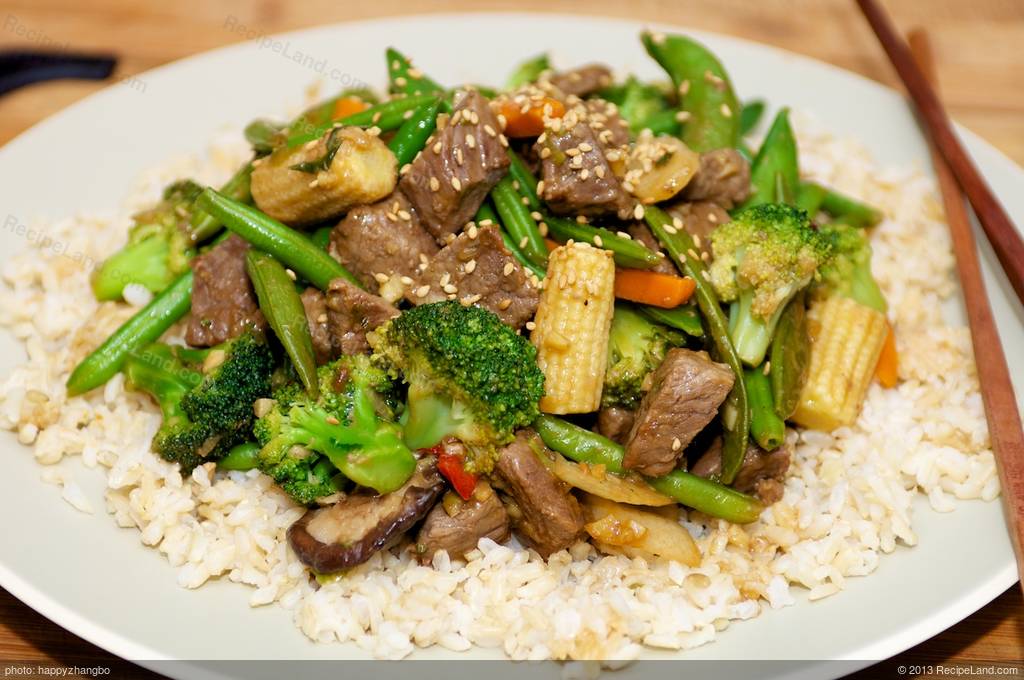 Szechuan Beef Stir-Fry Recipe | RecipeLand.com