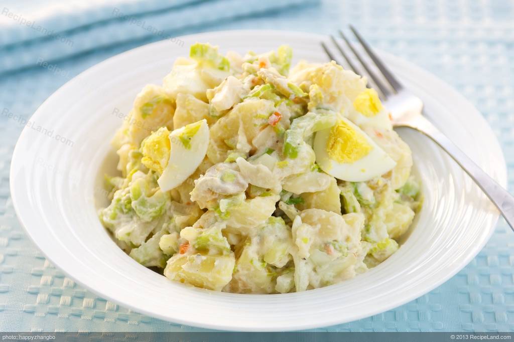 New England Potato Salad with Sour Cream Dressing Recipe