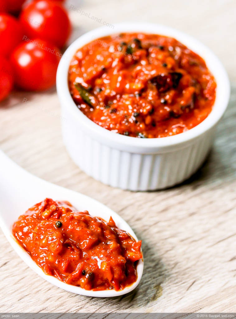 Minty Apple Tomato Chutney Recipe