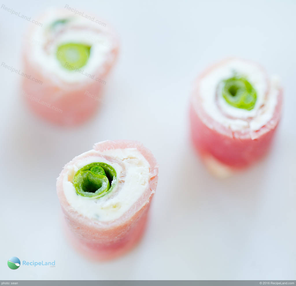 How do you create ham roll-ups with cream cheese in them?