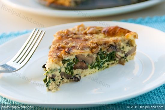 Crustless Spinach and Mushrooms Quiche Recipe