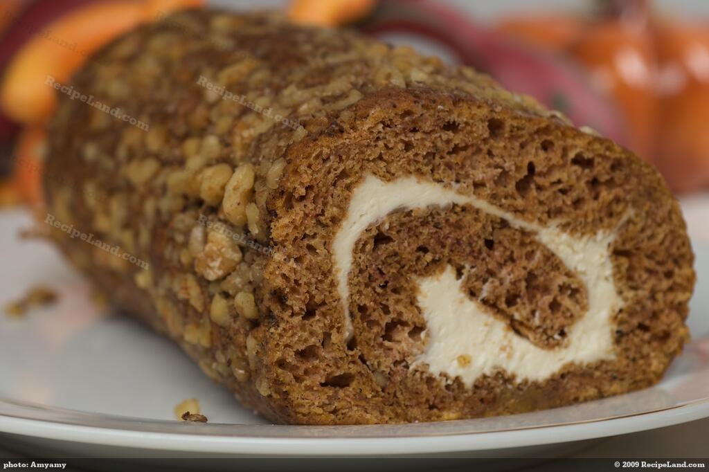 pumpkin-roll-with-cream-cheese-filling-recipe