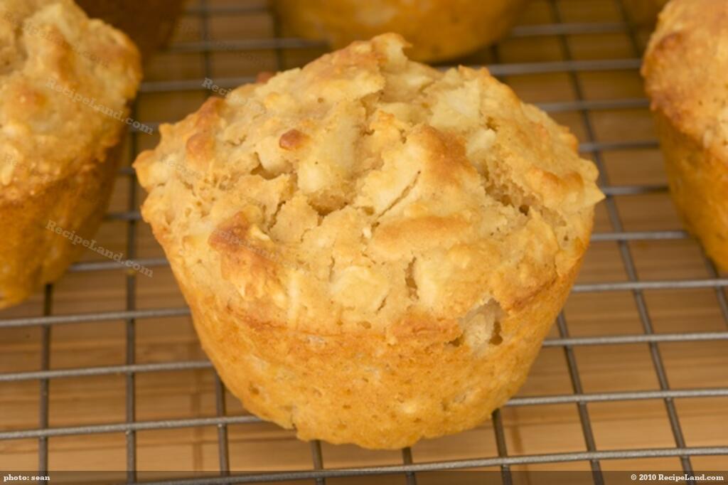 Apple Oat Moist Muffins-Low fat, Low calorie Recipe