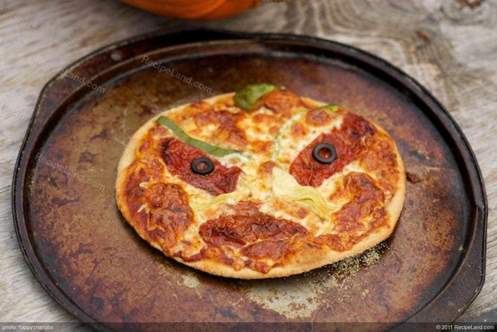 Halloween Pizzas Recipe Recipeland Com