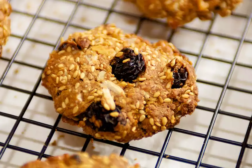 Sesame Tahini Oat Cookies