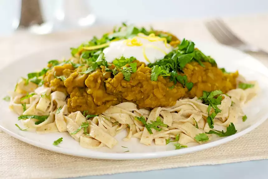 Pasta with Spicy Pea Sauce