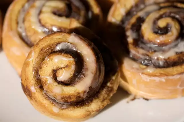 Cinnabon Cinnamon Rolls/Buns