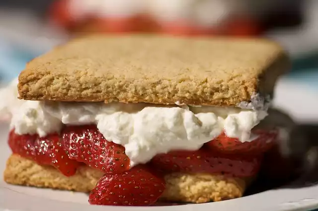 Old-Fashioned Strawberry Shortcake