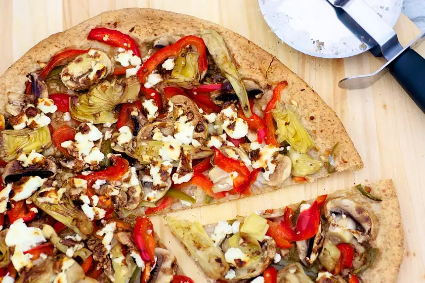 Portobello Mushroom, Fresh Peppers And Goat Cheese Pizza 
