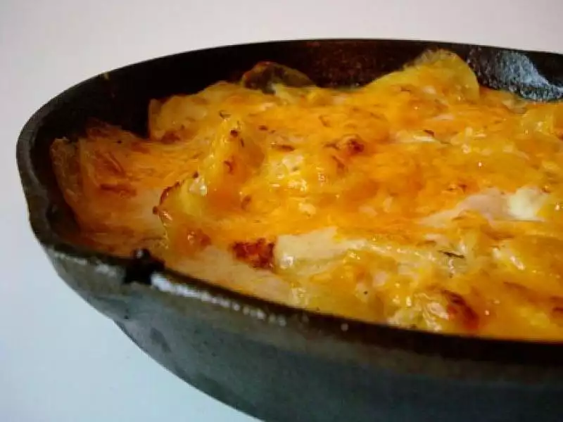 Chedder Scalloped Potatoes