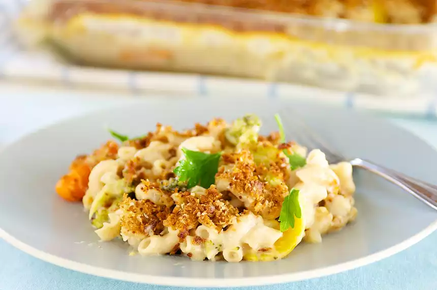 Baked Macaroni and Cheese with Broccoli and Cauliflower