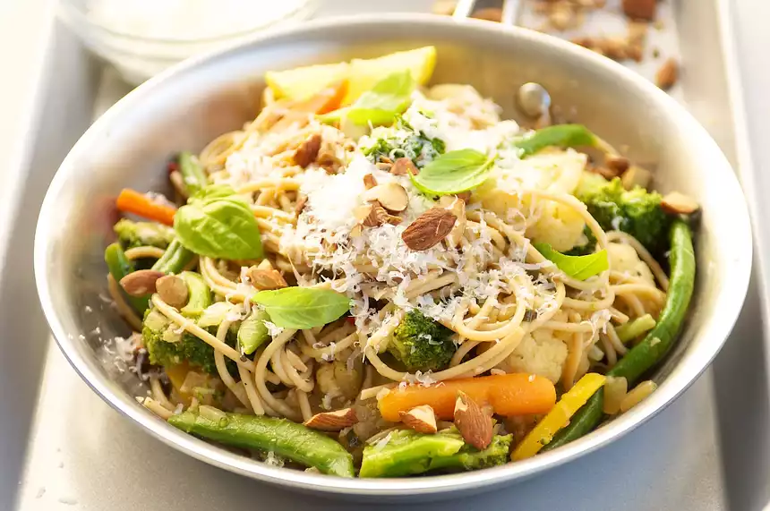 Spaghetti with Vegetables and Toasted Almonds