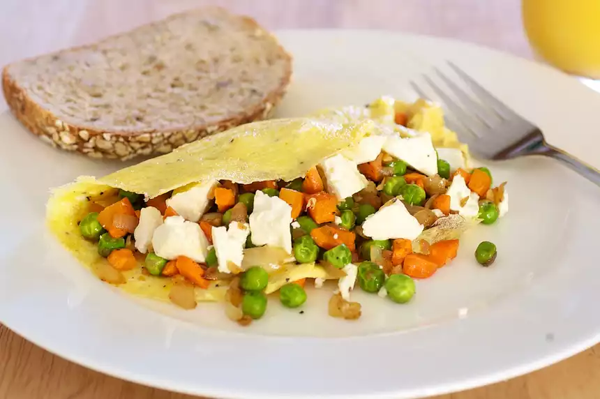 Vegetable Omelet with Cheese