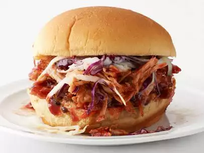 Slow-Cooker Pulled Pork Sandwiches