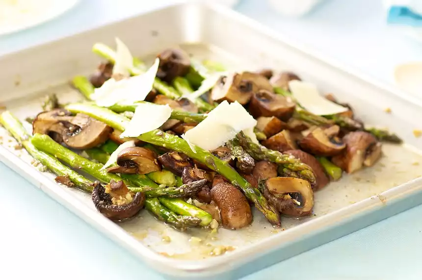 Roasted Asparagus with Mushrooms and Parmesan 