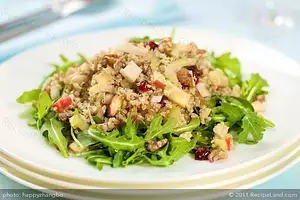 Need 4 Good Reasons to Eat Quinoa??