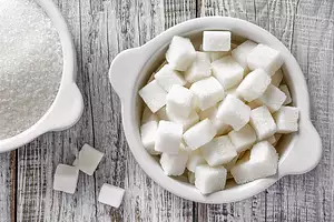 7 Reasons to Stop Eating Sugar Now