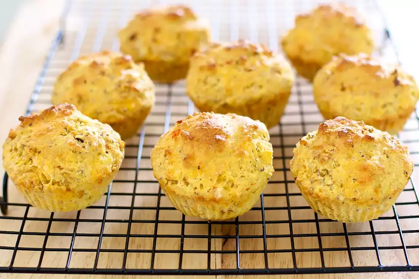 Chile Cheese Cornbread Muffins