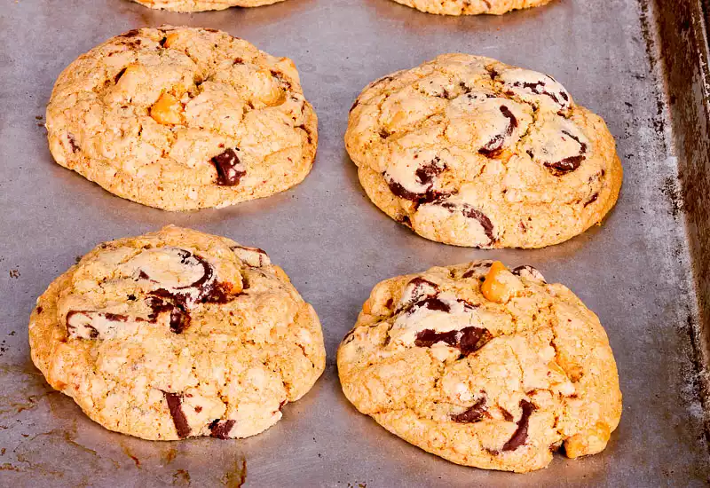 Best Chewy Chocolate Chip Cookies