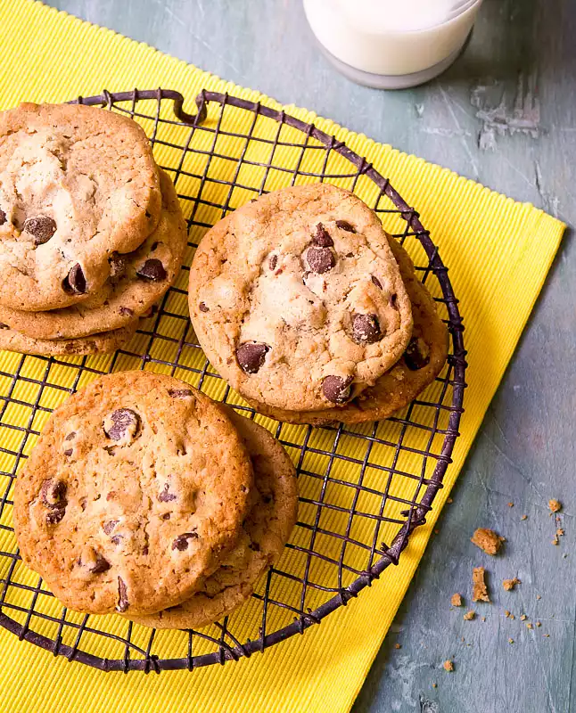 Coral Chocolate Chip Cookies