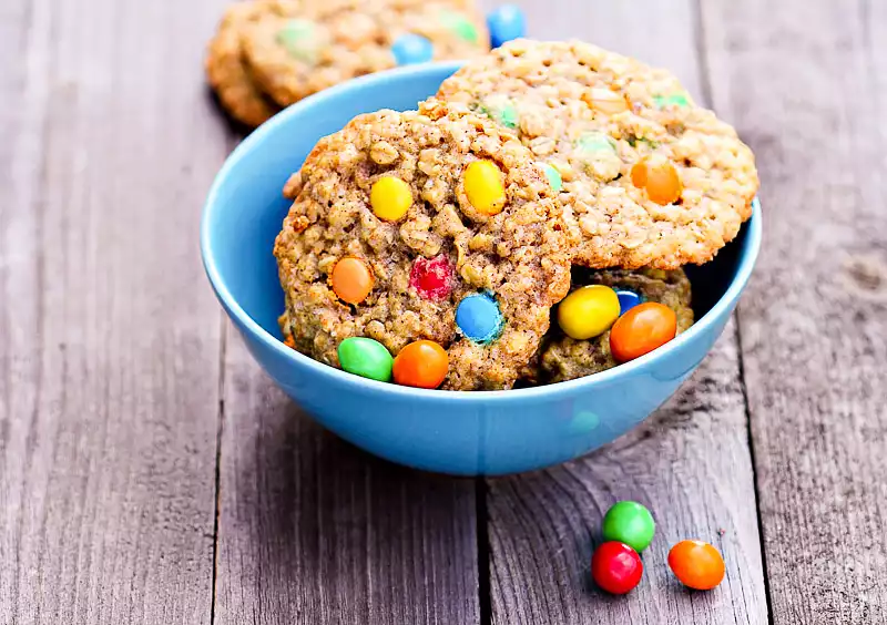 Holiday Oatmeal Chocolate Chip Cookies