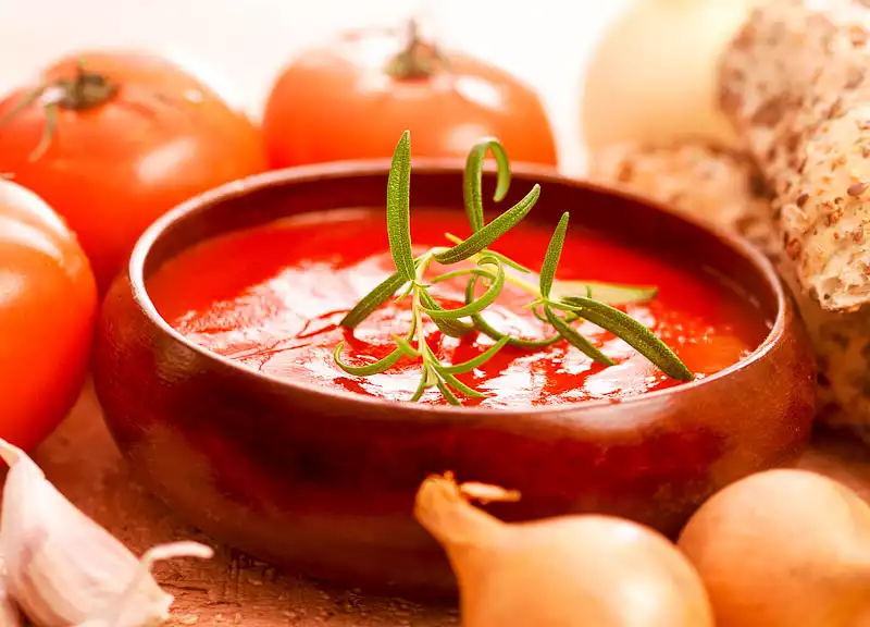 Herbed Fresh Tomato Soup