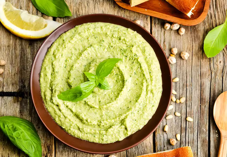 Pesto Hummus