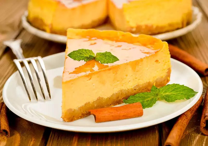 Fluffy Pumpkin Pie Cheesecake