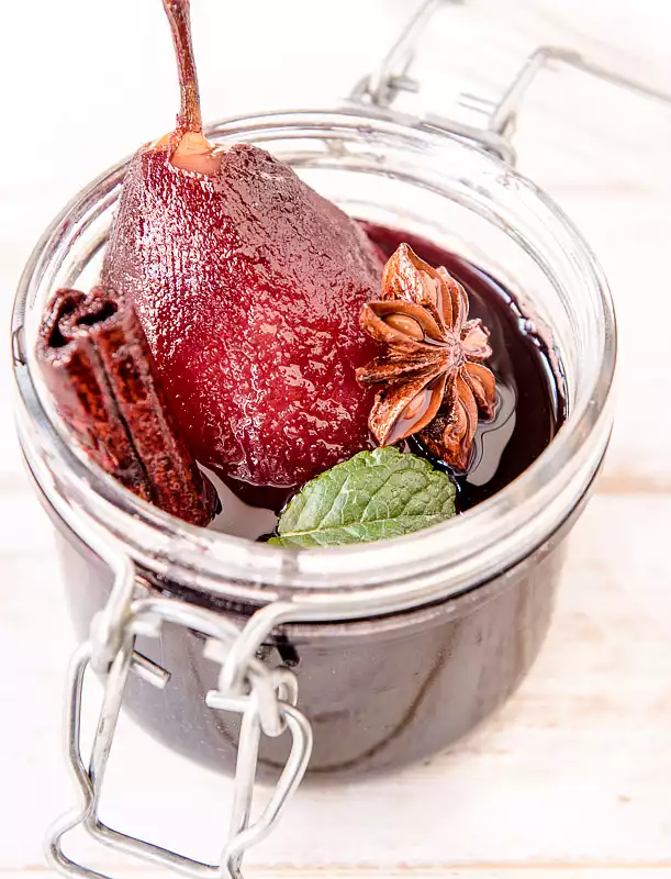 Star Anise Poached Pears In Red Wine 