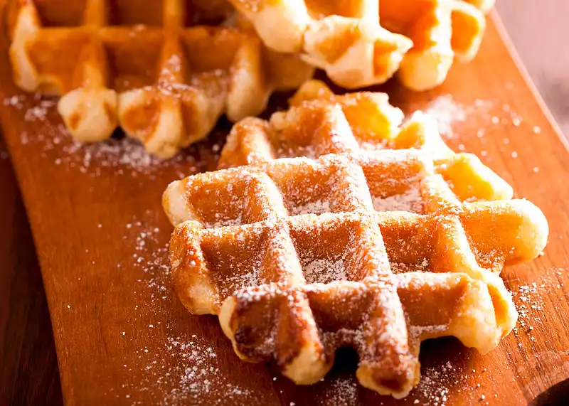 Breakfast Yeast Waffles