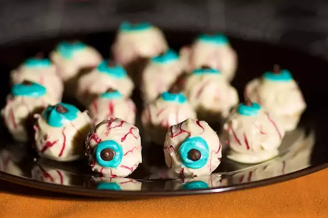 Spooky Halloween Eyeballs Recipe