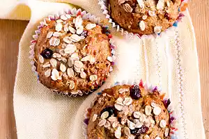 Cinnamon Raisin Apple Muffins