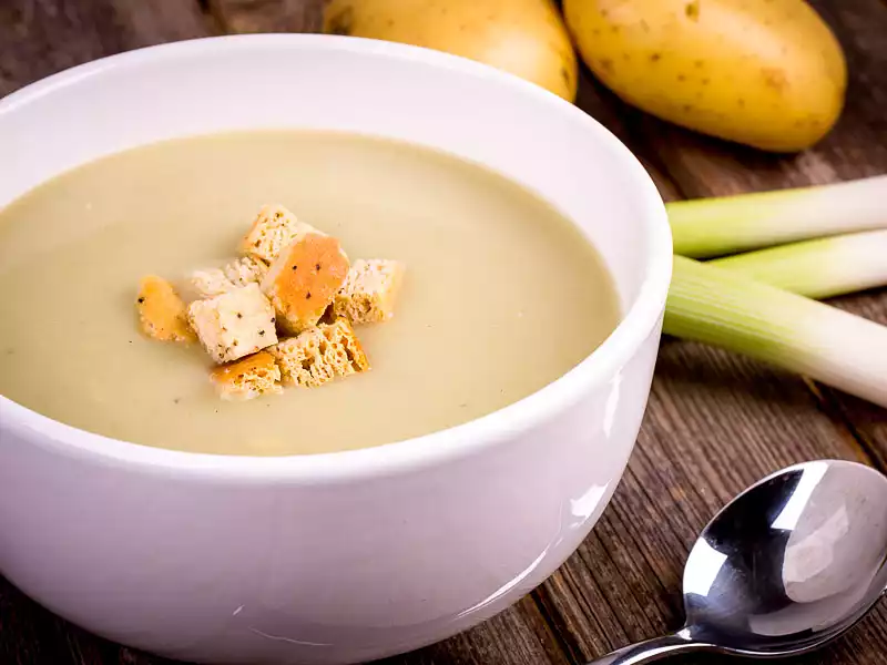 Mom's Potato-Leek Soup