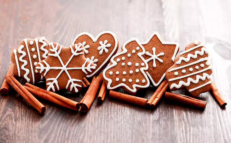 Easy Moravian Christmas Cookies