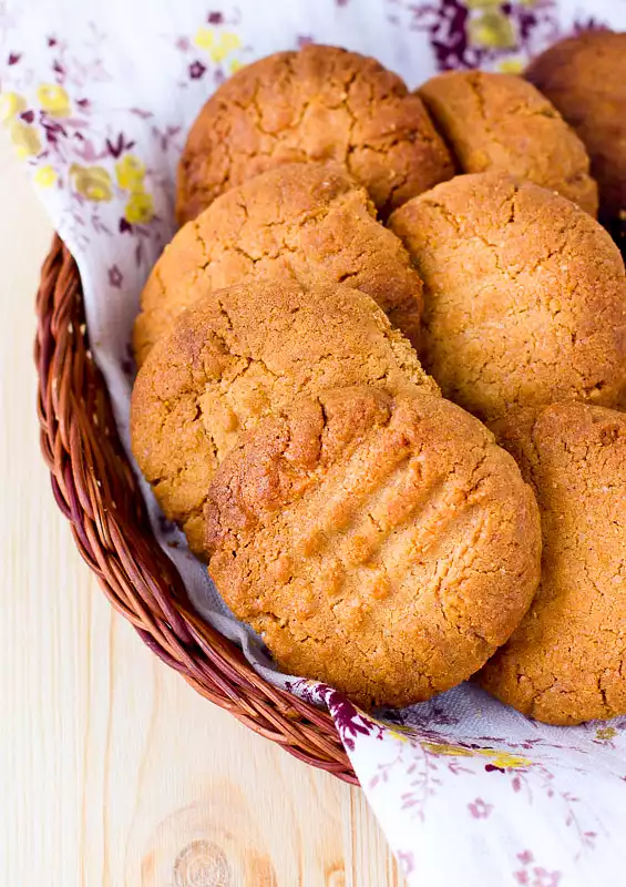 Whole Wheat Peanut Butter Cookies