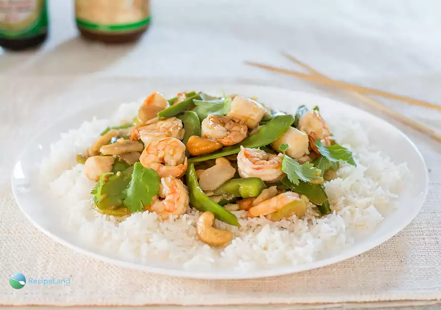 Ginger Shrimp with Snow Peas and Water Chestnuts