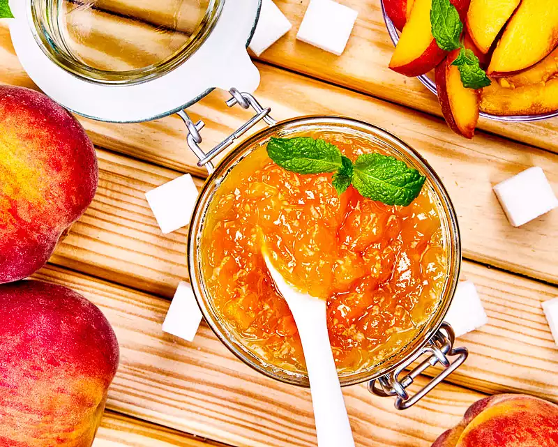 DIY Peach Preserves