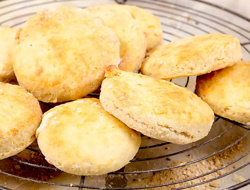 Grandma's Best Buttermilk Biscuits