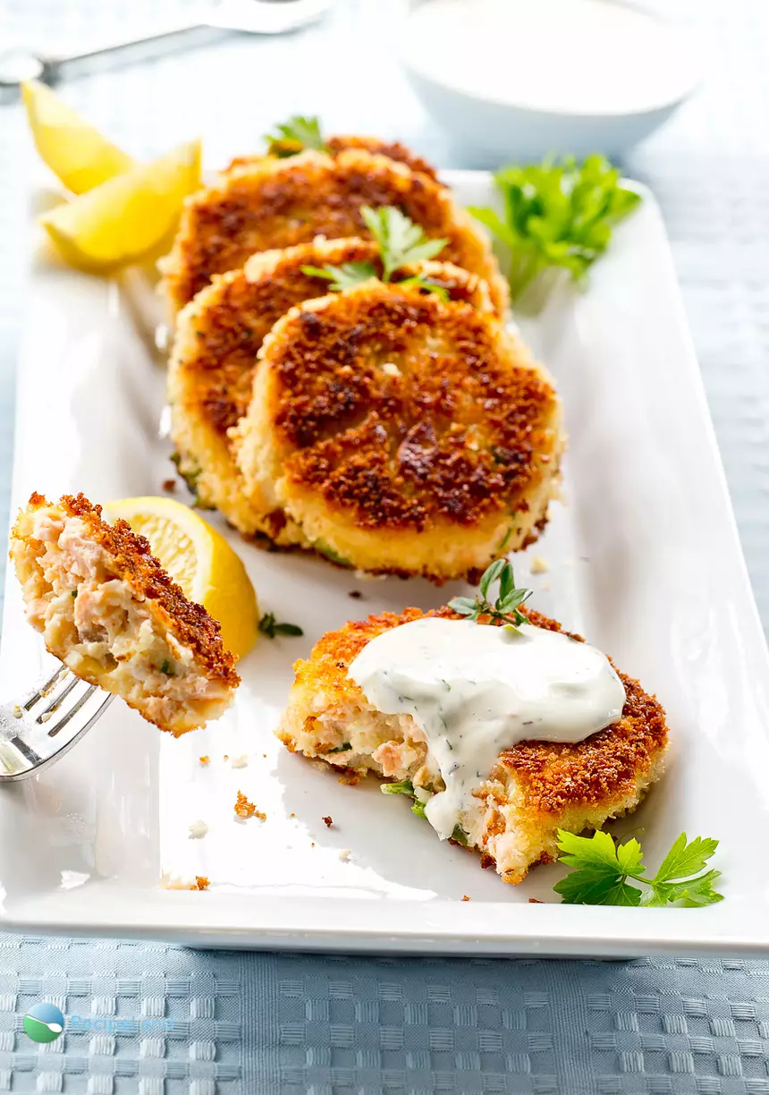 Secret Fresh Salmon Cakes Recipe