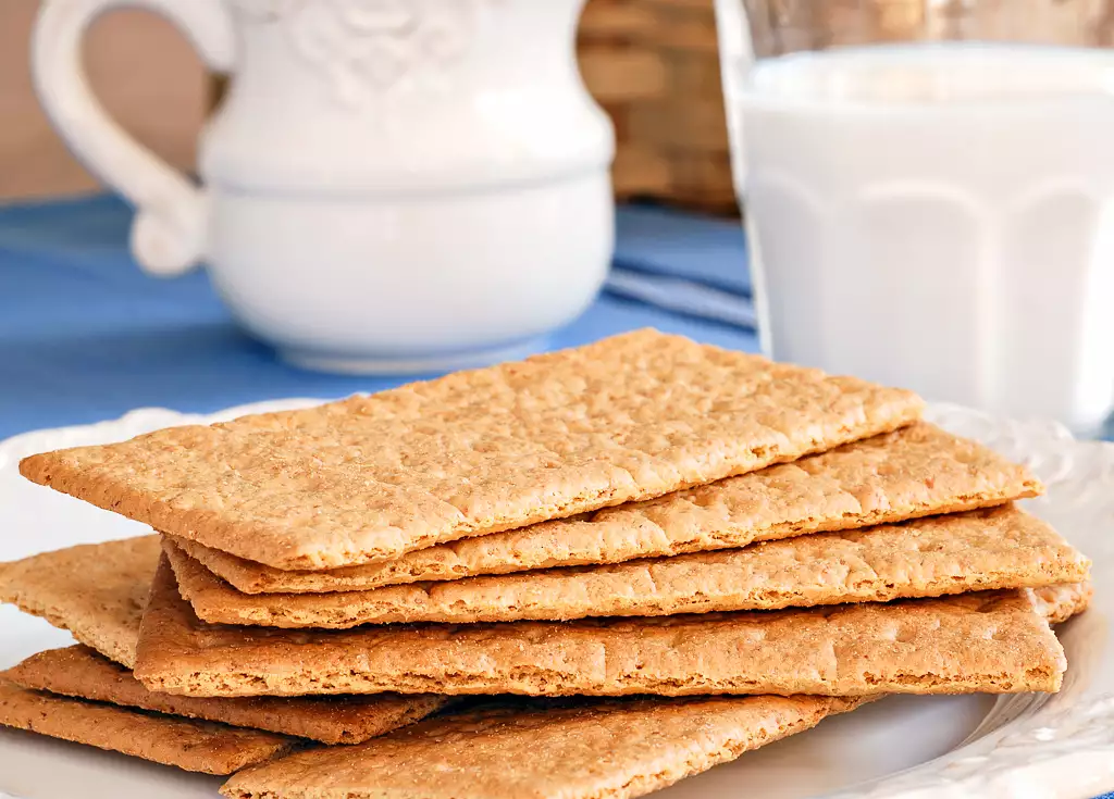 graham cracker crumbs