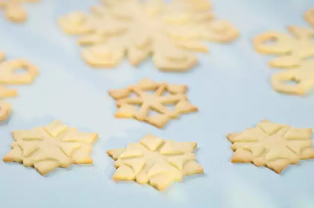 Christmas Snow Flake Cookies