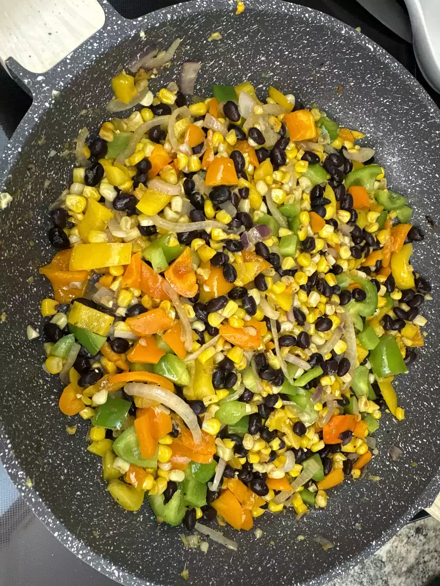 Black Bean, Corn and Bell Pepper Salad