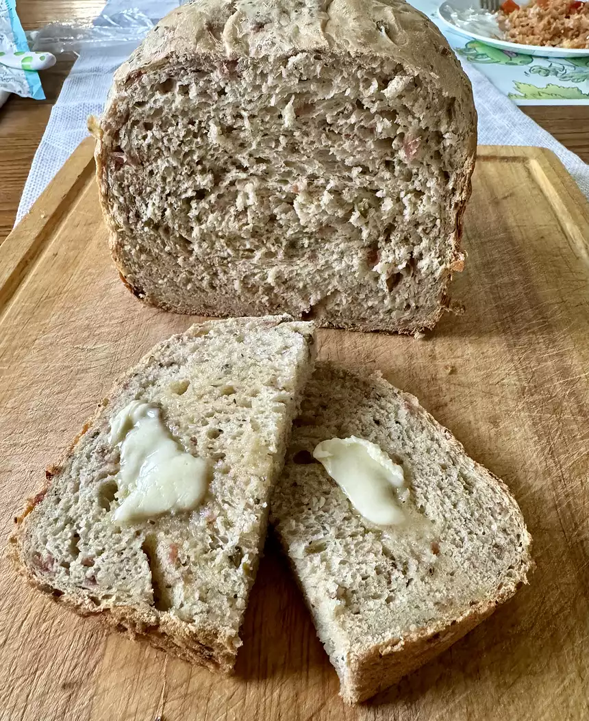 Bread Machine Pepperoni, Olive, and Oregano Pizza Bread