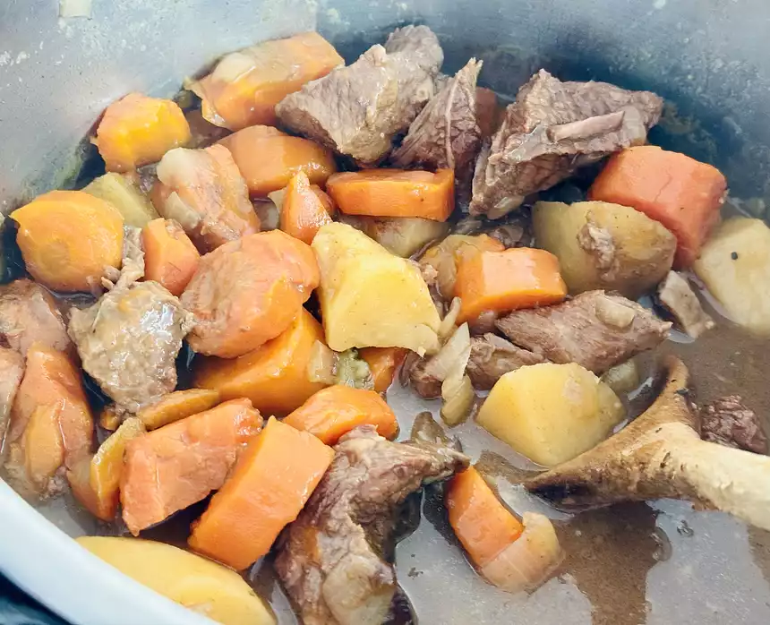 Slow Cooker Beef Stew a la Lynn