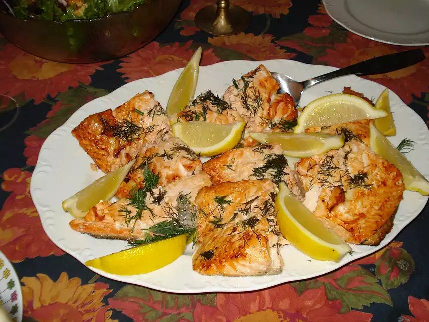 Dilled Salmon Steaks
