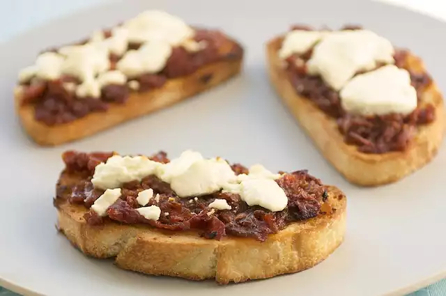 Sun-Dried Tomato Jam with Goat Cheese Crostini