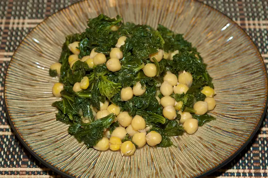 Spiced Kale and Chickpeas