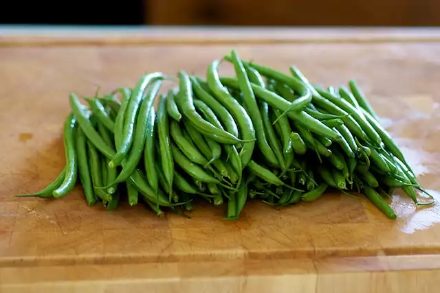 Green Beans with Toasted Almond Gremolata