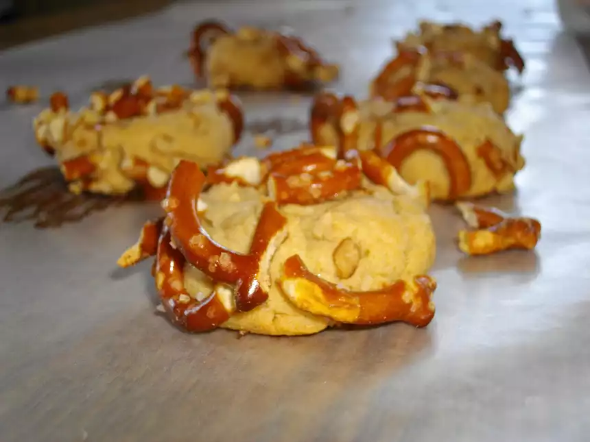 Peanut Butter Pretzel Cookies