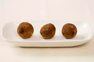 Walnut Chocolate Rum Balls